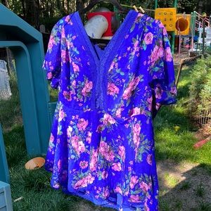 Torrid top, size 0. Super cute on